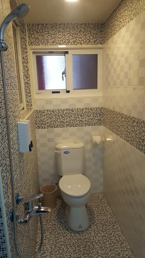 J. Home Гаосюн Экстерьер фото